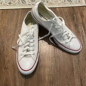 White converse chuck taylor